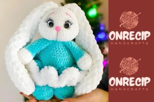 Read more about the article Plush Sophie Bunny Amigurumi Crochet Free Pattern