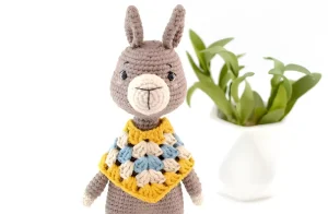 Read more about the article Fernando the llama free crochet pattern