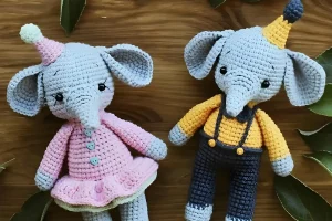 Read more about the article LITTLE BROTHER ELEPHANTS AMIGURUMI FREE PATTERN