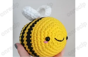 Read more about the article Amigurumi Bumblebee Free Pattern