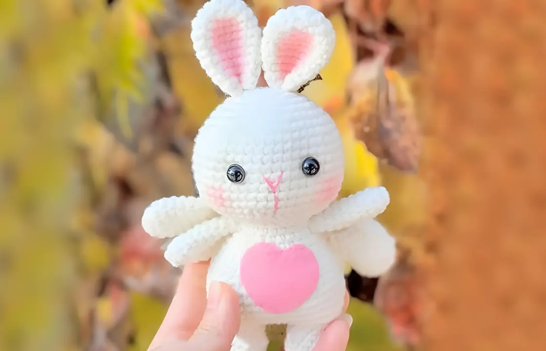 You are currently viewing Amigurumi Crochet Butterfly Bunny Pattern – Easy & Adorable!