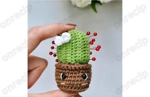Read more about the article Cactus Free Amigurumi Pattern