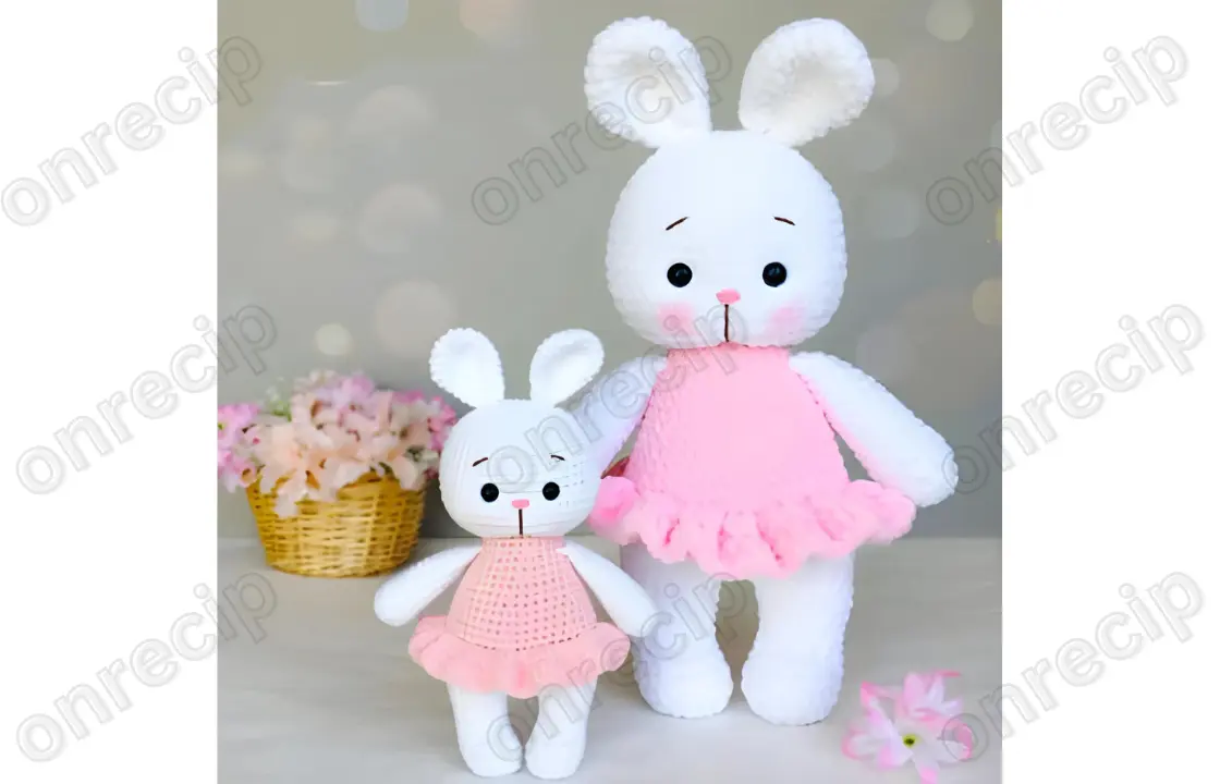 You are currently viewing Crochet Bunny in a Dress Amigurumi Pattern