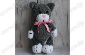 Read more about the article Crochet plush kitten free pattern