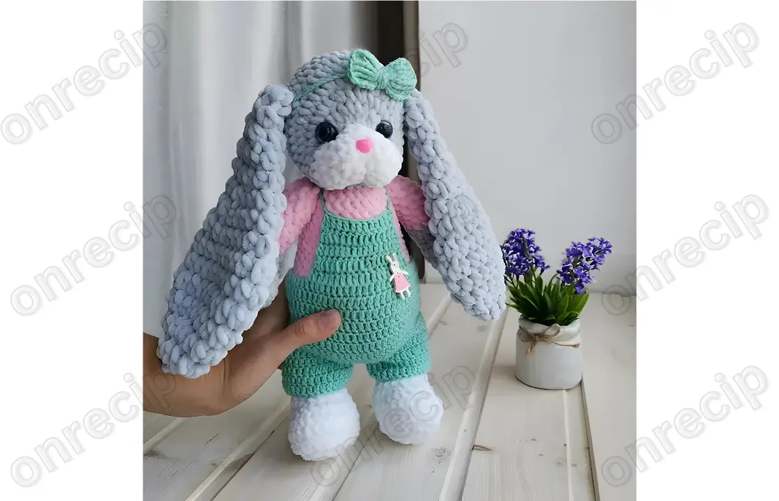 You are currently viewing Free amigurumi crochet pattern for Bunny Mary