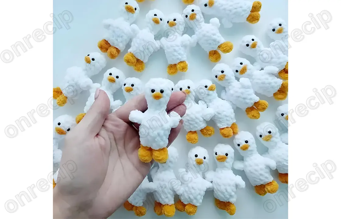 You are currently viewing Free amigurumi micro goose pattern