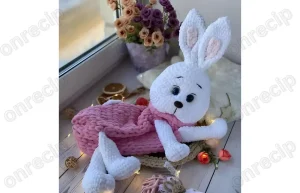 Read more about the article Free amigurumi pajama bunny pattern