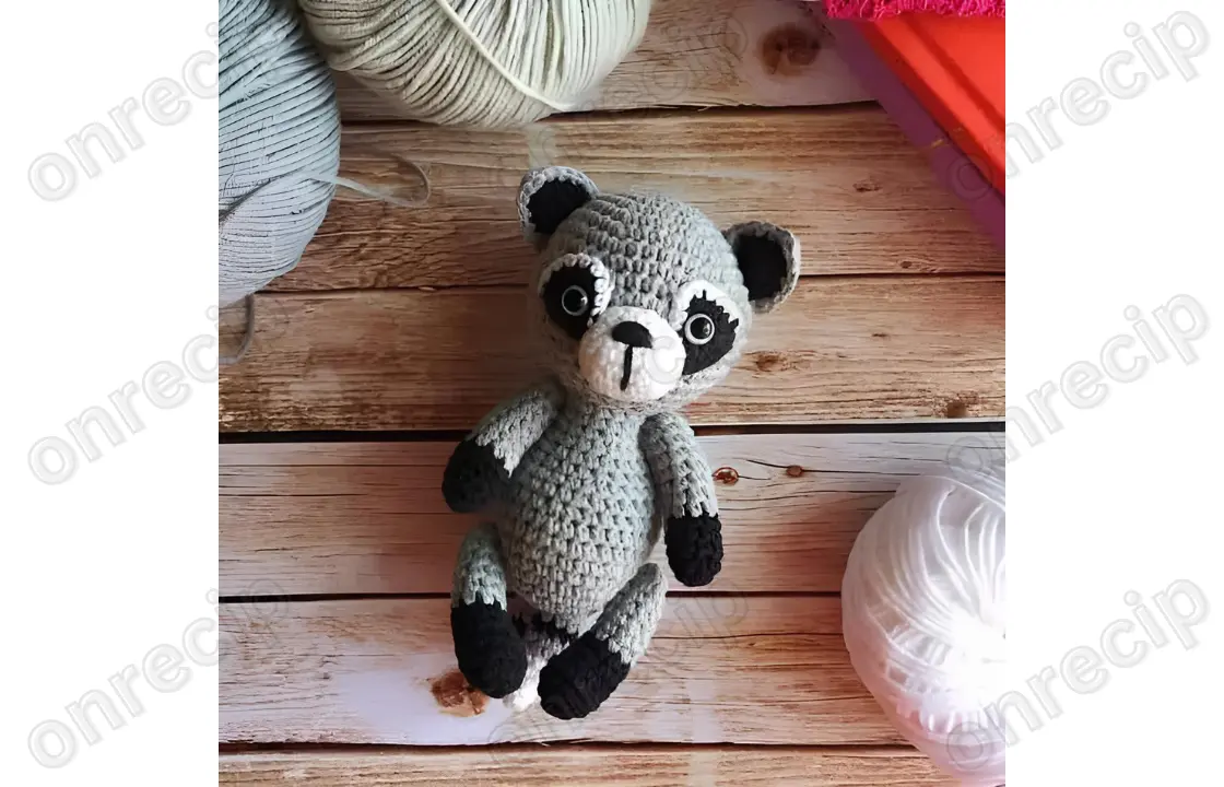 You are currently viewing Free Amigurumi raccoon crochet pattern