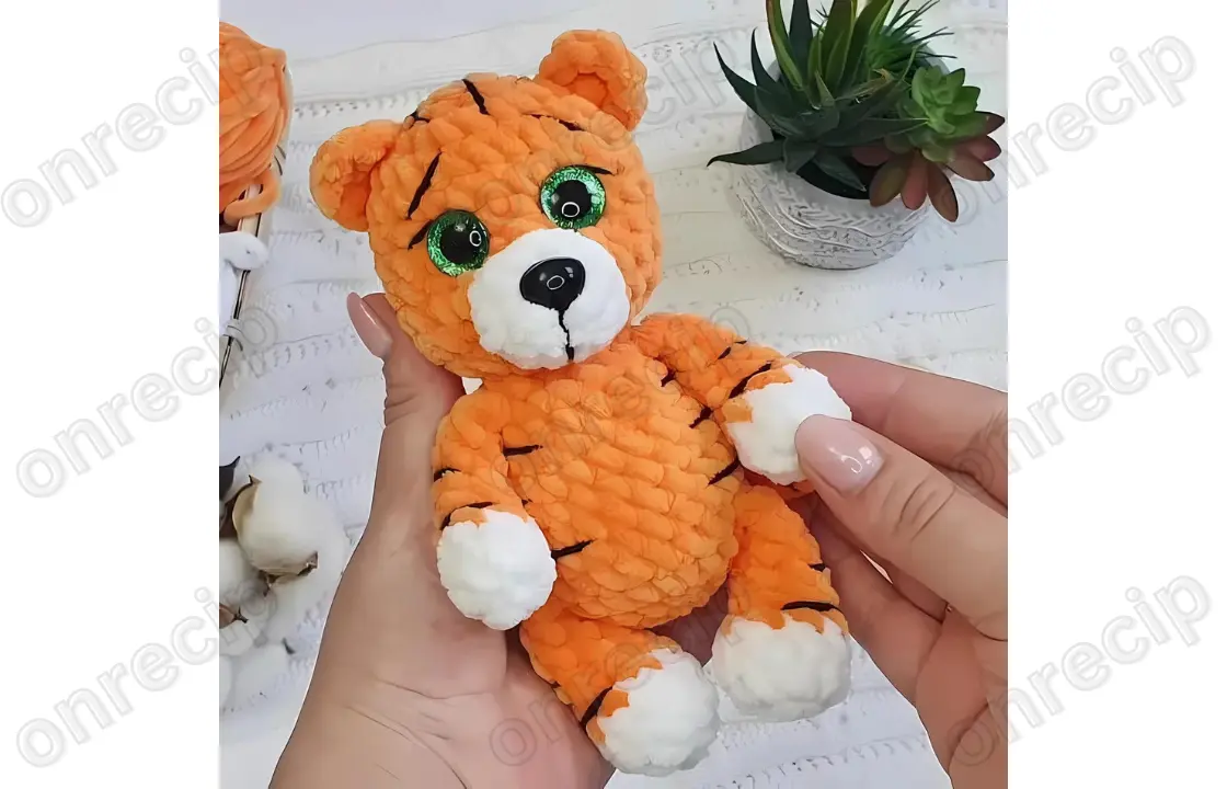 You are currently viewing Free amigurumi plush tiger cub crochet pattern