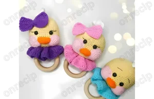 Read more about the article Free amigurumi rattle duck crochet pattern