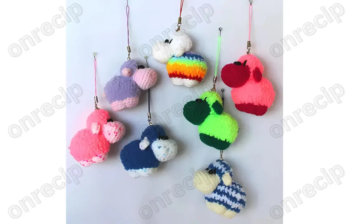 You are currently viewing Free amigurumi sheep keychain crochet pattern