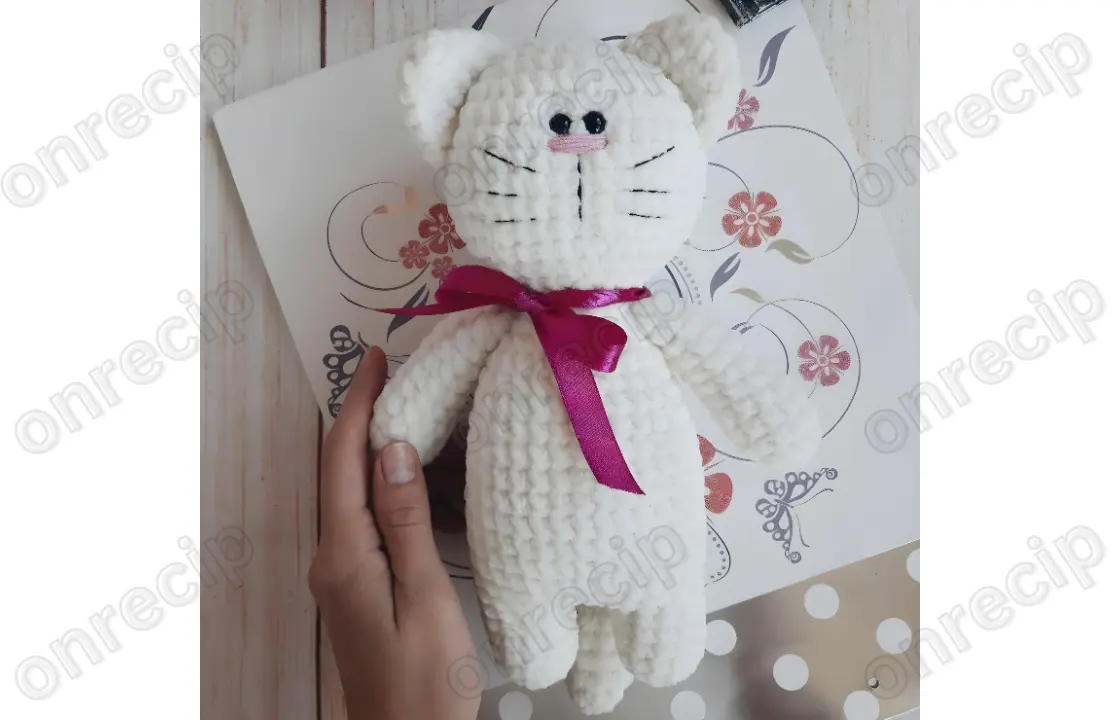 You are currently viewing Free amigurumi soft kitty crochet pattern