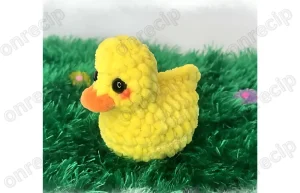 Read more about the article Free crochet small amigurumi duck pattern