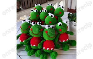 Read more about the article Free Christmas Frog Crochet pattern