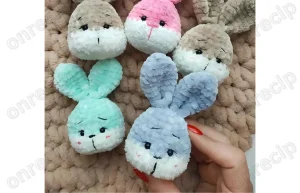 Read more about the article Free amigurumi bunny keychain crochet pattern