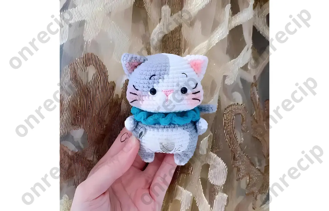 You are currently viewing Free amigurumi little cat crochet pattern