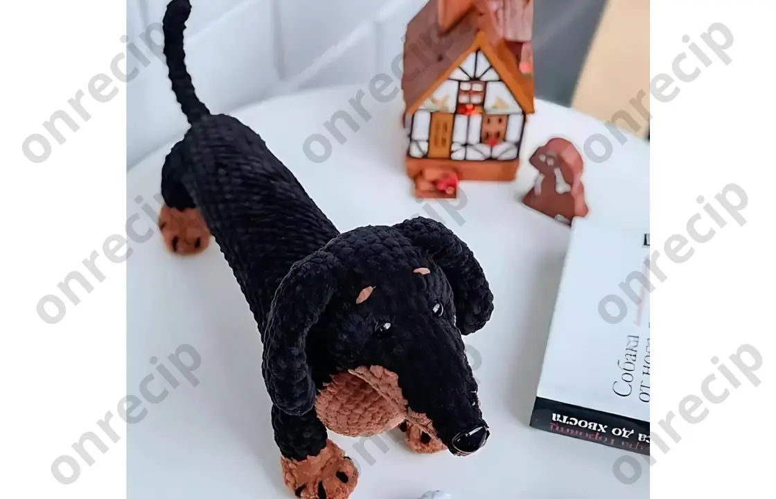 You are currently viewing Free amigurumi dachshund crochet pattern